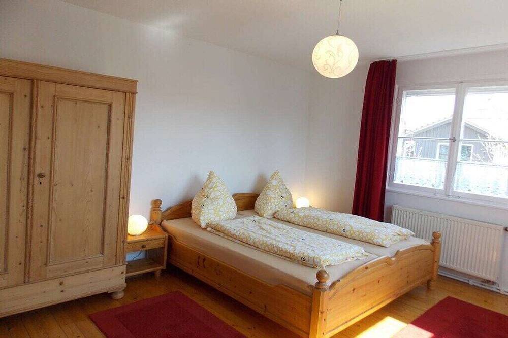 Ferienwohnung in Salem mit Schwimmbecken in Salem, Region Bodensee-Oberschwaben