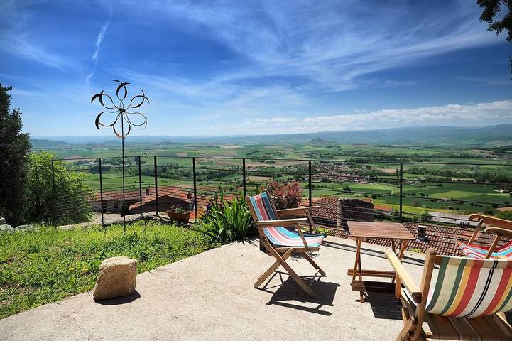 Gîte pour 6 personnes, avec Terrasse et Jardin