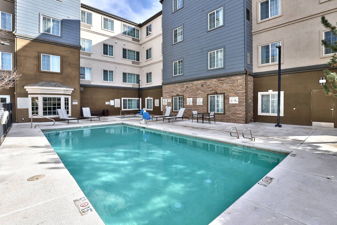 Apartamento entero, Staybridge Suites Albuquerque - Airport in Albuquerque, Condado de Bernalillo