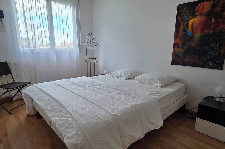 Gîte pour 4 personnes, avec terrasse et jardin dans Plage Sables Blancs - 3