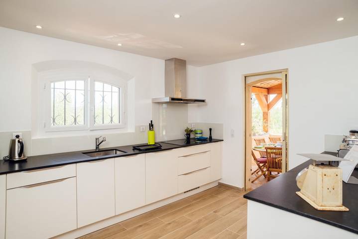 Location de vacances pour 8 personnes, avec jardin, adapté aux familles à Peymeinade - 4