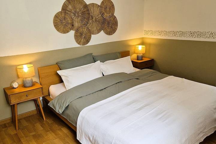 Gîte pour 4 personnes, avec terrasse à Saint-Jurs - 2