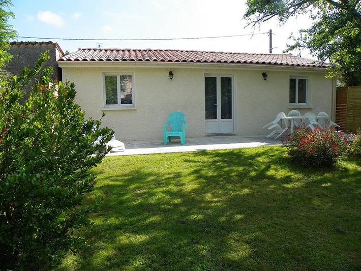 Gîte pour 4 personnes, avec jardin et terrasse