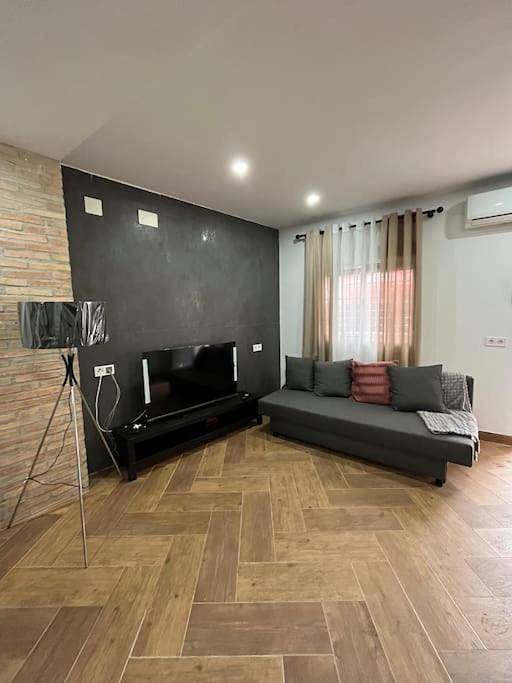 Apartamento para 7 personas, con Balcón y Terraza en Camas 