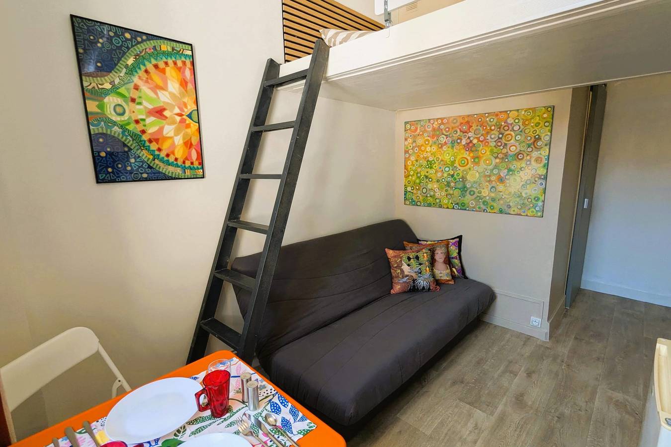 Studio entier, Studio lumineux - 300 mètres du Port de Toulon in Toulon, Région de Toulon