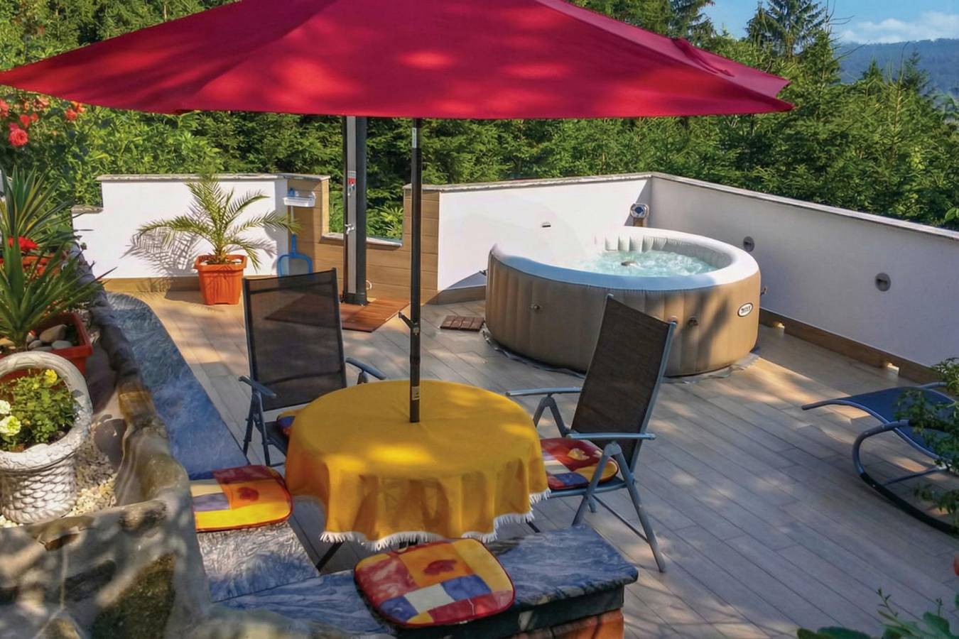 Forest Retreat Bonidesa - Panoramic Terrace & Hot Tub in Karavanke in Pohorje, Lower Styria