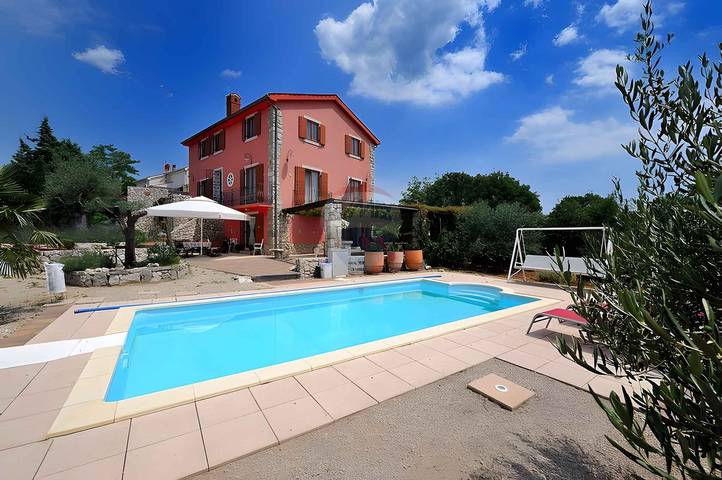 Ferienhaus für 14 Personen, mit Garten