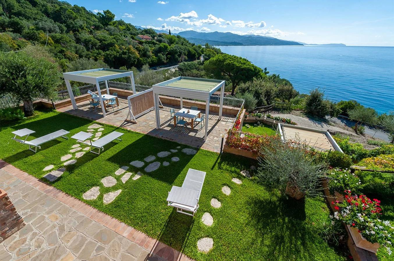 Ganze Wohnung, Apartment „Blu“ mit Meerblick, Wlan und Klimaanlage in Cilento Coast