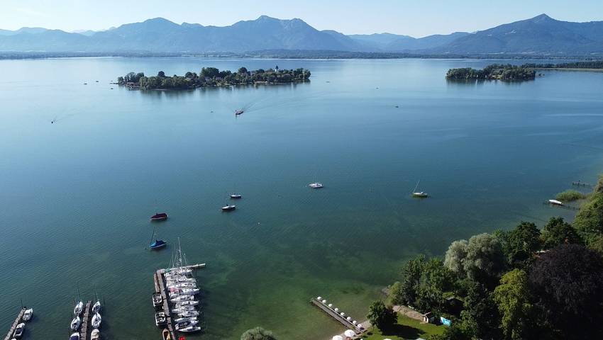 Hotel für 2 Personen, mit Garten und Seeblick in Gstadt am Chiemsee - 3