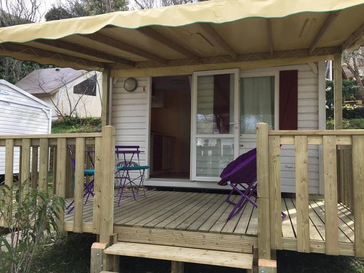 Camping pour 4 personnes, avec Terrasse ainsi que Jardin et Vue