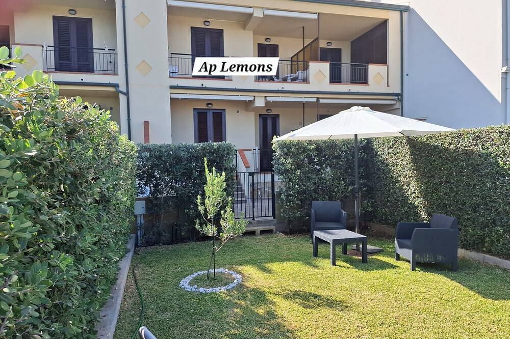 Entire apartment, Vacation Homes Sun & Beach - Lemons Apartment in Capo d'Orlando, Messina Province