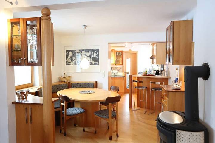 Ferienhaus für 12 Personen, mit Balkon und Garten in Nötsch