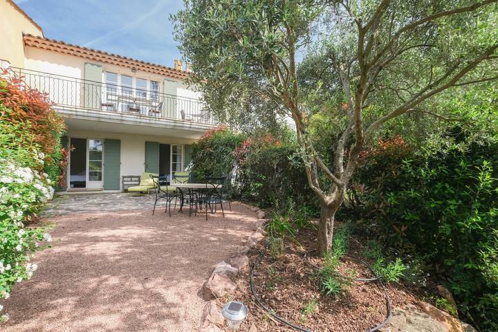 Location de vacances pour 4 personnes, avec terrasse et jardin à La Motte - 2