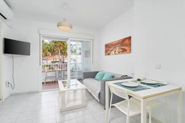 Apartahotel para 5 Personas en Nerja, Costa del Sol, Foto 1