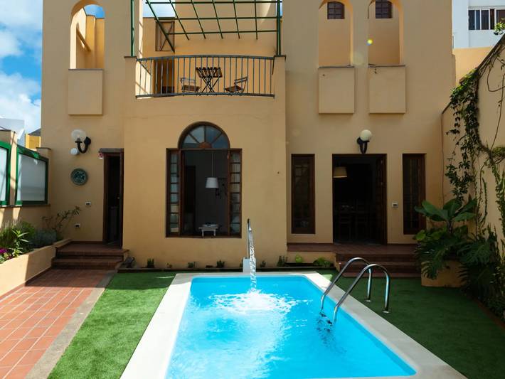 Casa rural para 12 personas, con Terraza y Jardín en Gáldar