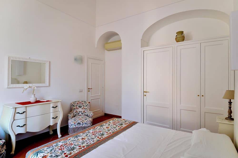 Entire apartment, Stylish Apartment - Minori in Minori, Amalfi Coast