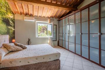 Villa voor 4 Personen in San Giuliano Terme, Italiaanse Rivièra, Afbeelding 1