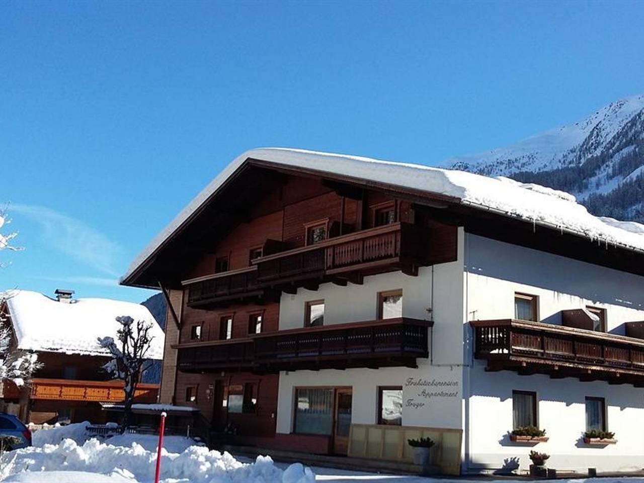 Ganze Ferienwohnung, Frühstückspension Troger - Appartement 1 in Sankt Jakob in Defereggen, Osttirol