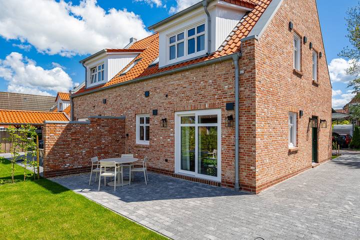 Ferienhaus für 4 Personen, mit Terrasse und Garten in Greetsiel - 3