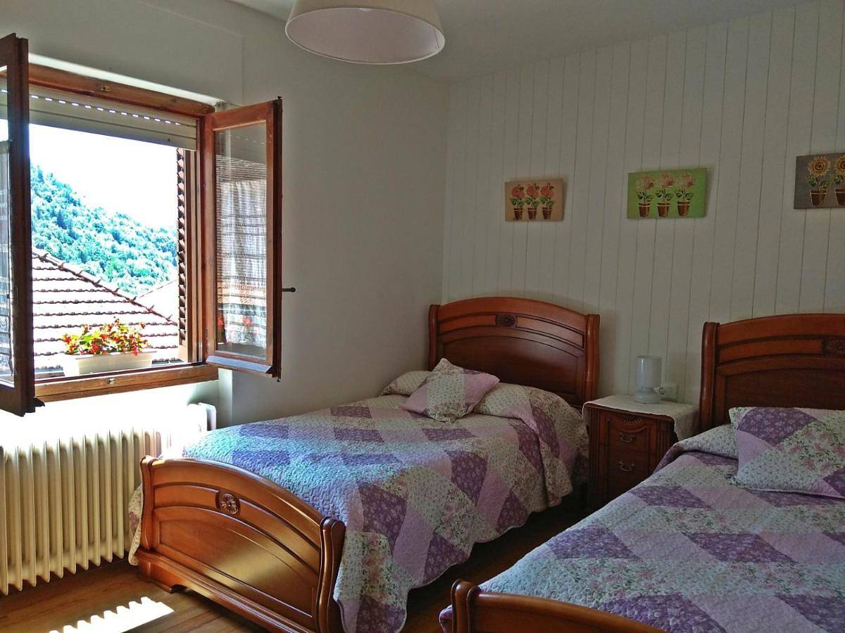 Appartement entier, Casa Rural Txabalkua 1º y 2º piso in Isaba, Pyrénées espagnoles