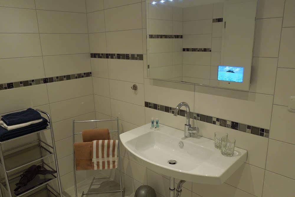 Ganze Wohnung, Direkt am Rhein im Welterbe Oberes Mittelrheintal zwischen Burgen und Reben in Lorchhausen, Lorch