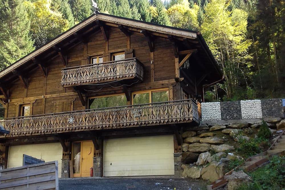 Chambre d’hôtes « Chambre Falaise » avec balcon, Wi-Fi et climatisation in Morzine, Les Portes du Soleil