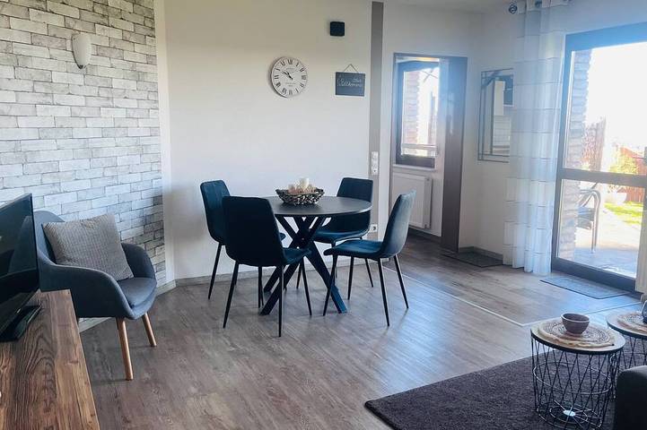 Gîte pour 4 personnes, avec jardin dans Schmidt