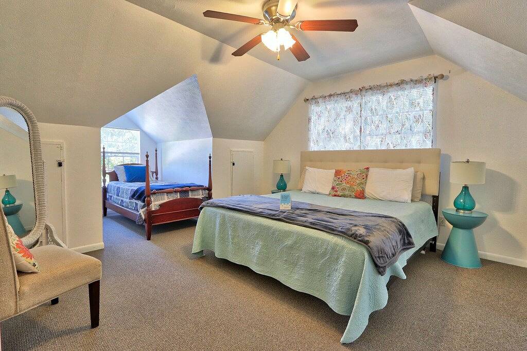 Cypress Creek House | Bright 3/2 on the creek and minutes from downtown! in Hays County