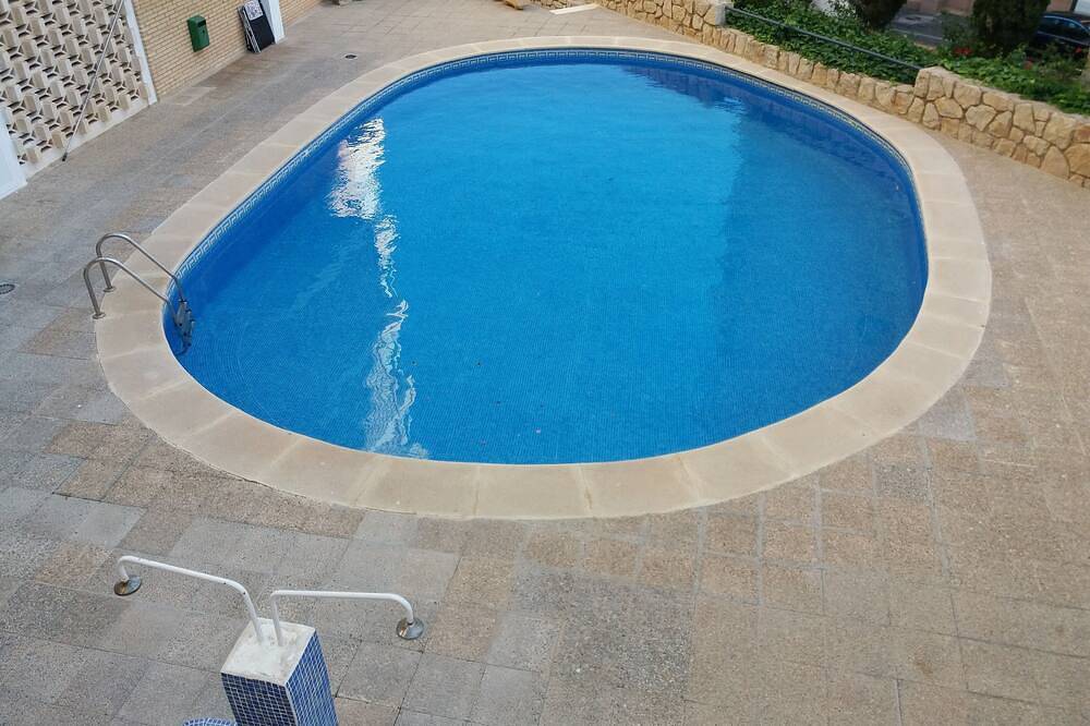 Entire apartment, Benidorm Poniente, 6P,Wifi free, Pool,Parking, beach 5 min., 2bedrooms, 2baths in Benidorm, Costa Blanca