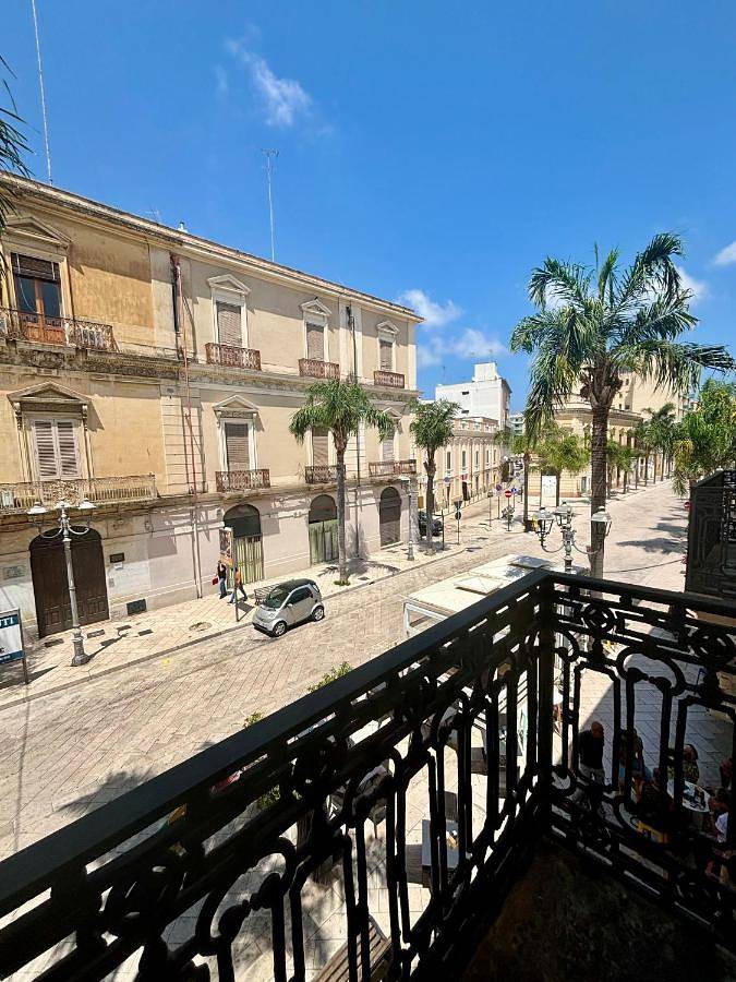 Double Room with Private External Bathroom in Brindisi, Salento