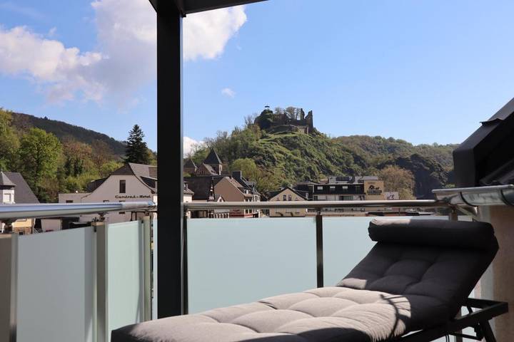 Hotel für 6 Personen, mit Sauna und Ausblick sowie Terrasse, mit Haustier im Ahrtal - 4