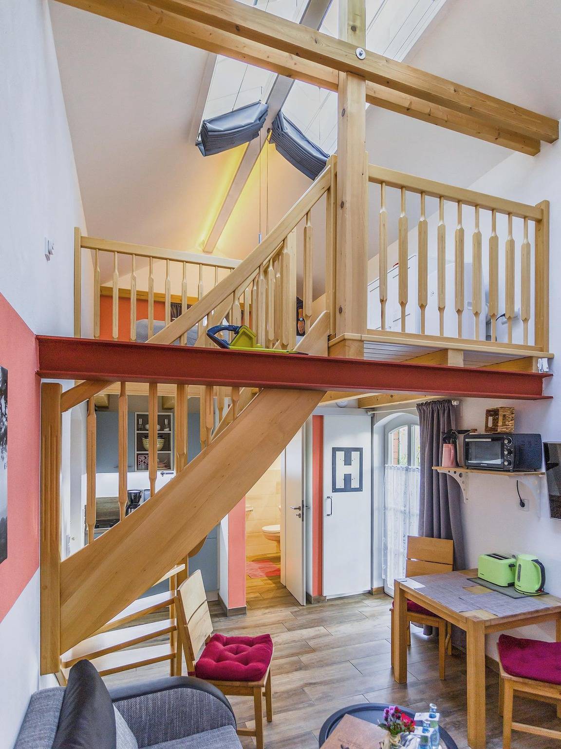 Ganze Ferienwohnung, Bahnhäuschen mit Dusche, Bad und Wc in Droyßig, Saale-Unstrut