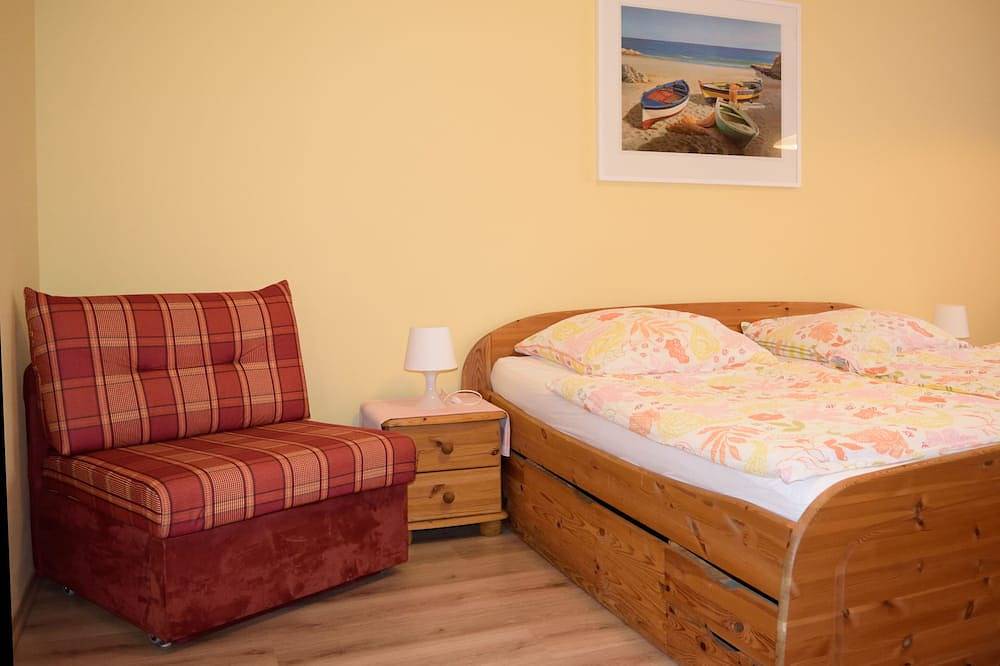 Ganze Wohnung, Gästezimmer mit Küche und Badezimmer für 2-4 Personen in Strandnähe. in Ostfehmarn, Puttgarden