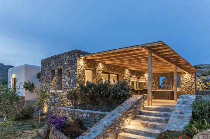 Agriturismo per 6 persone, con balcone e idromassaggio nonché giardino a Mykonos