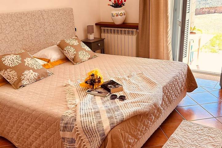 Ferienhaus für 8 Personen, mit Terrasse und Garten in San Pantaleo - 4