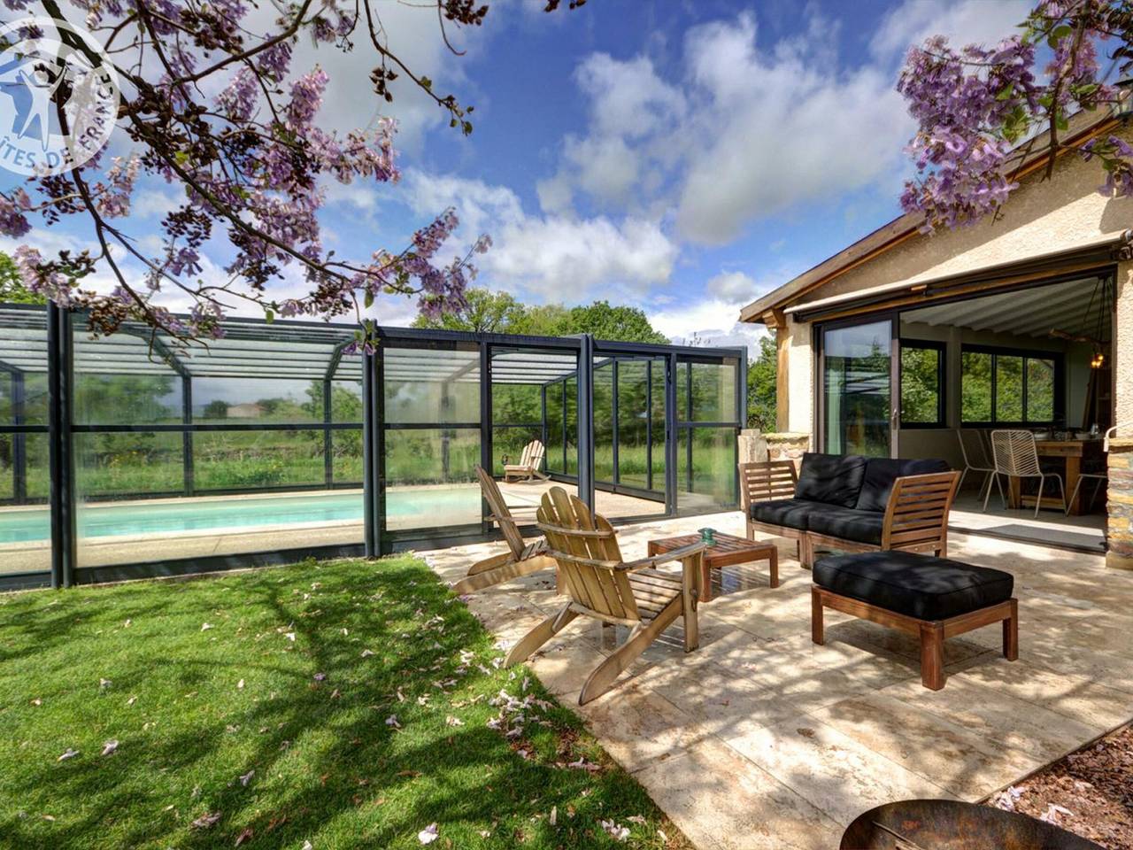 Luxurious Farmhouse: Heated Pool, Spa, Sauna, Games, Pet-Friendly, Ideal for Families in Vivans, Roanne region