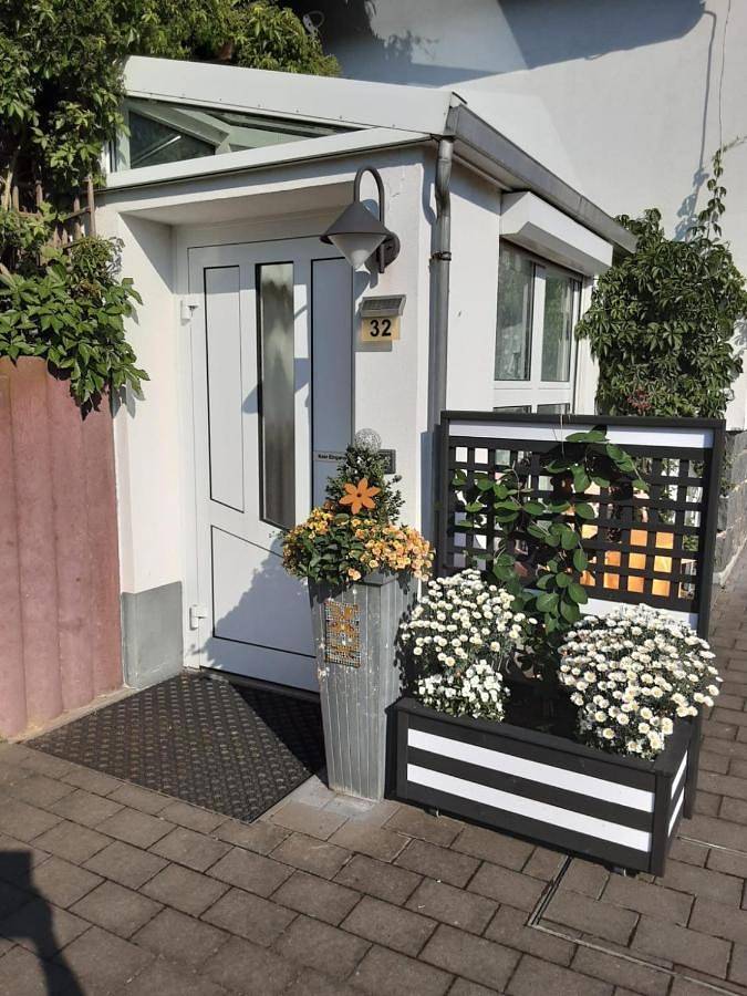 Ferienwohnung für 5 Personen, mit Balkon und Terrasse sowie Garten und Ausblick in Ostrau
