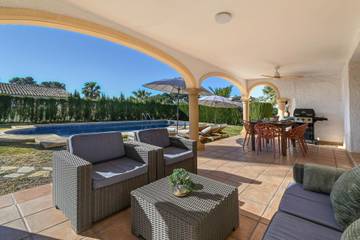 Villa pour 4 Personnes dans Cabo de la Nao, Jávea, Photo 2