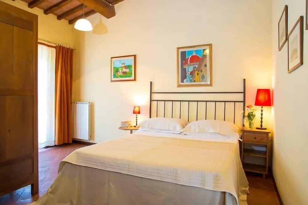 Casa, appartamento nel Chianti, piscina, giardino, Firenze a 15km, Toscana in San Casciano in Val di Pesa, Chianti