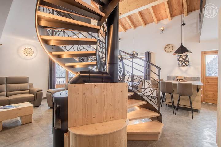 Gîte pour 8 personnes, avec terrasse à Mâcot-la-Plagne - 2