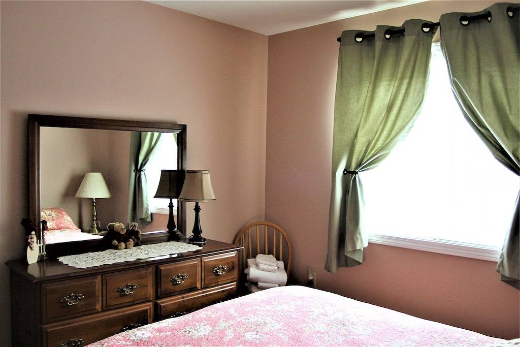 Ganze Wohnung, Beste ausgestattete Wohnung Alpine Village 12 Personen, Tennis, Fitnessstudio, Schwimmbad Whirlpool in Woodstock (NH), Franconia Notch