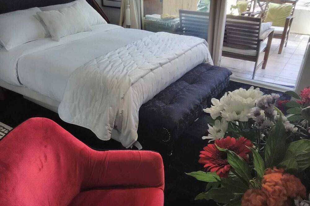 Entire apartment, Mg Suite 23 / 5 min walk from Monte-Carlo  casino in Beausoleil, Nice region