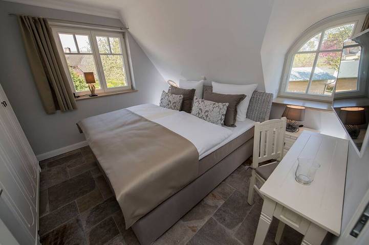 Ferienhaus für 6 Personen, mit Terrasse und Sauna sowie Garten, mit Haustier in Middelhagen - 4