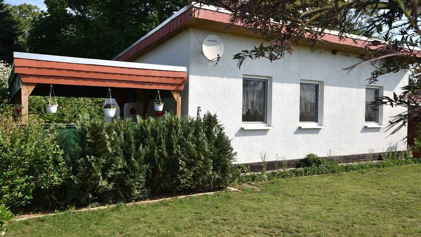 Ferienhaus für 4 Personen, mit Terrasse und Garten in Boiensdorf