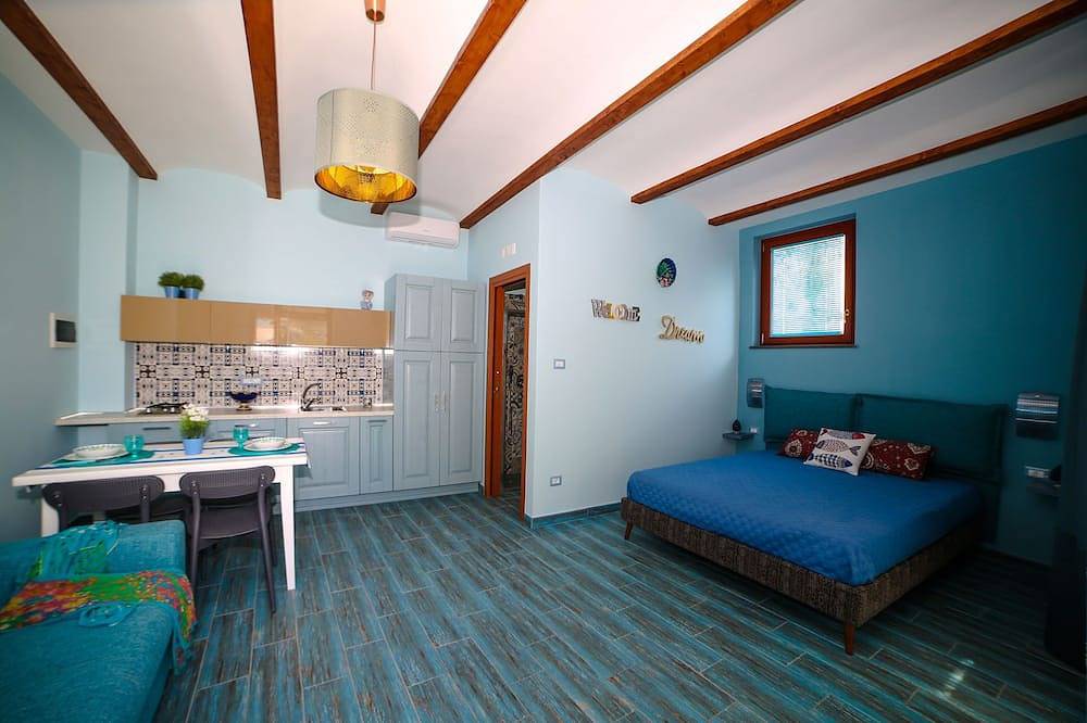 Appartement entier, Luisella studio apartment: sleeping in a scenic lemon grove on the Amalfi Coast! in Pontone, Scala