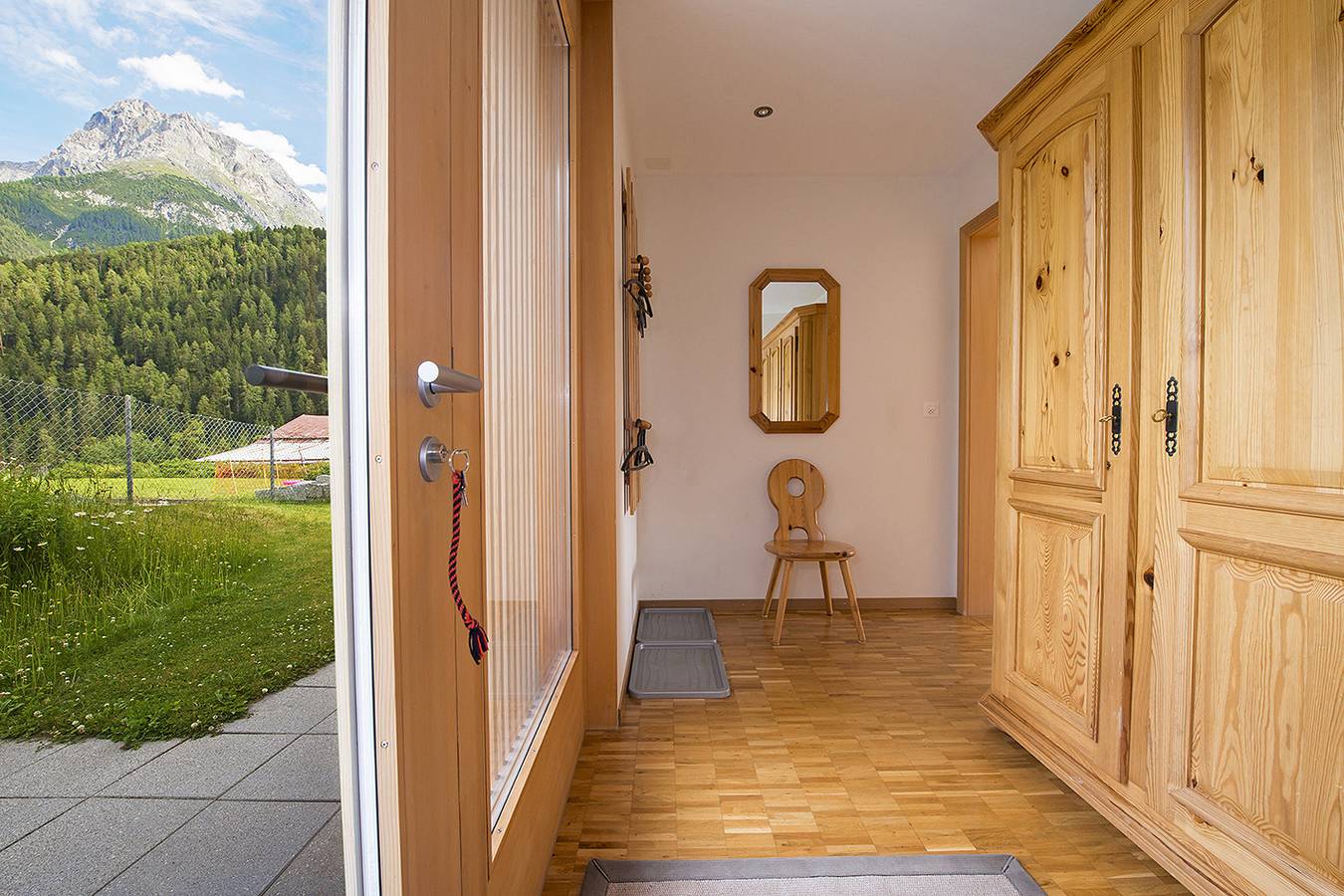 Ganze Ferienwohnung, Ferienwohnung Haus Betschart - Ferienwohnung mit Dusche/Wc, 50 m2 für 2 Personen in Scuol, Unterengadin