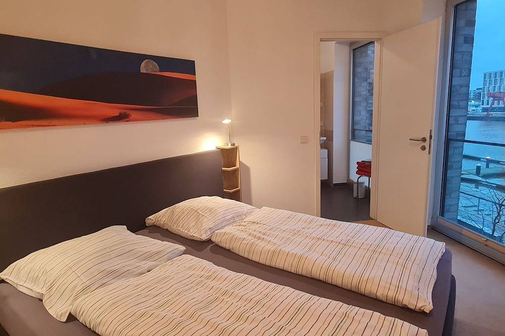 Ganze Wohnung, Direkter Blick auf den Neuen Hafen, auf die Marina und den Kaiser-Hafen in Bremerhaven-Mitte, Bremerhaven