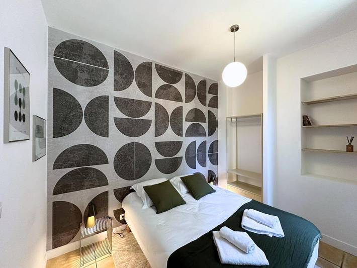 Gîte pour 4 personnes, avec terrasse et jardin à Lons - 3