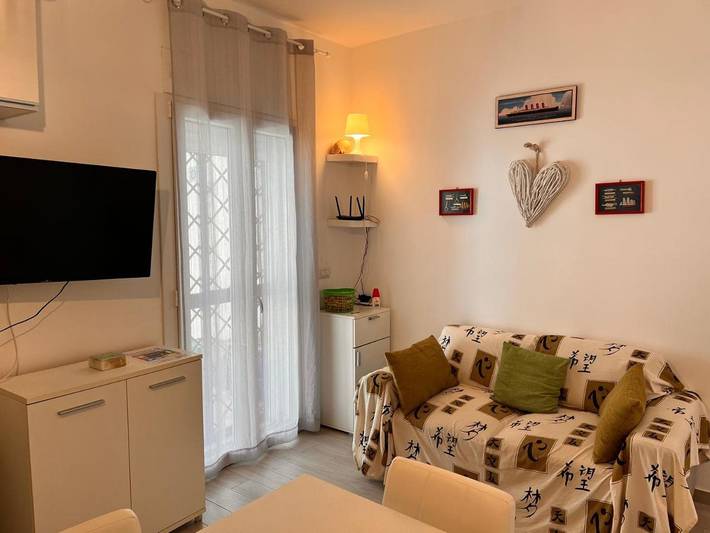 Villa per 6 persone, con giardino e panorama, adatto a famiglie con bambini in Nardò
