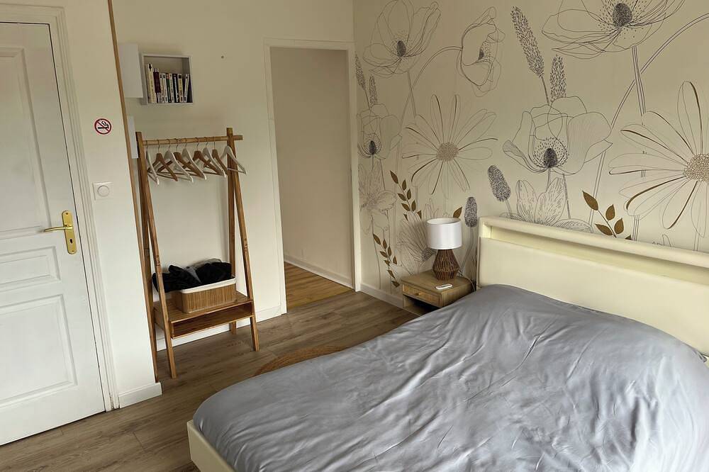 Bright, quiet guest room with breakfast included in Enquin-les-Mines, Saint-Omer region